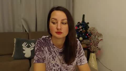 Snapshot of mariana_mur chatting on December 2024 01:07:02 PM MarianaMur online show from December 2024 01:07:02 PM