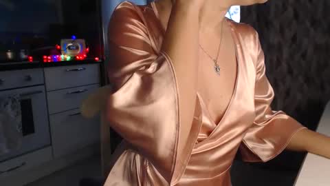 Snapshot of mariana_mur chatting on February 2025 07:07:02 AM MarianaMur online show from February 2025 07:07:02 AM