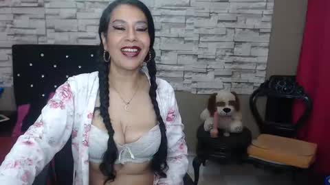 mariana_night online show from November 2025 04:50:02 AM