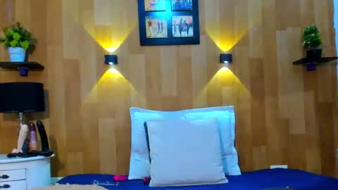 Mariana Angel online show from February 2025 06:56:02 PM