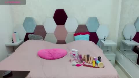 Snapshot of marianabbw_ chatting on January 2025 10:34:01 PM mariana online show from January 2025 10:34:01 PM