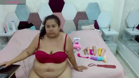 Snapshot of marianabbw_ chatting on January 2025 12:04:02 AM mariana online show from January 2025 12:04:02 AM