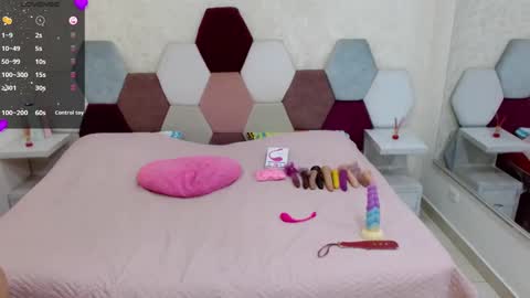 Snapshot of marianabbw_ chatting on September 2025 05:25:01 PM mariana online show from September 2025 05:25:01 PM