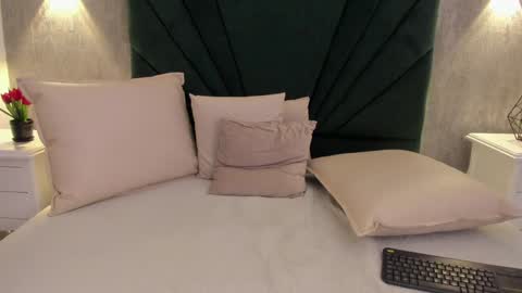 Mariana online show from January 2025 11:09:01 PM