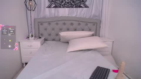 Mariana online show from March 2025 03:37:02 PM