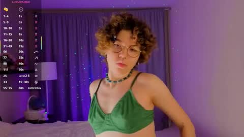 Mariana online show from November 2025 06:11:02 PM