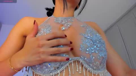 Mariana Silva online show from November 2025 01:14:02 AM