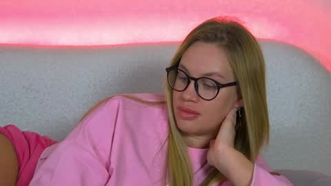 Maria online show from January 2025 01:20:01 AM