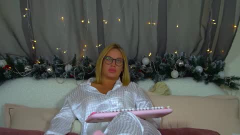 Maria online show from December 2025 06:54:02 AM