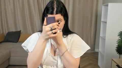 Snapshot of marianmollberg chatting on May 2026 06:14:01 PM Marian online show from May 2026 06:14:01 PM