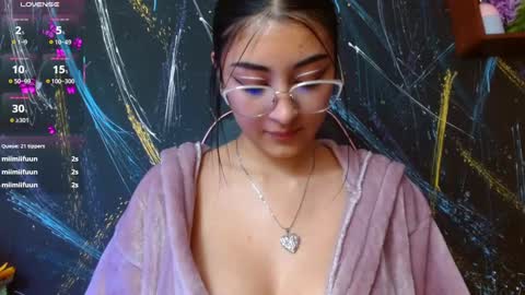 Marian online show from February 2025 11:26:01 PM