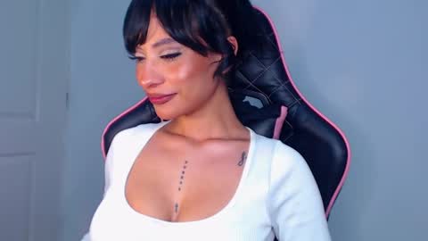 M A R I A N E online show from January 2025 06:07:02 AM