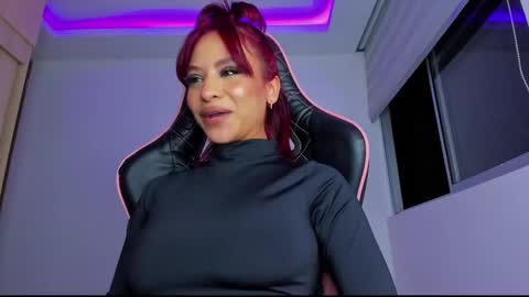 M A R I A N E online show from February 2025 07:44:02 AM