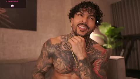 Mariano Costa online show from April 2026 04:18:01 AM