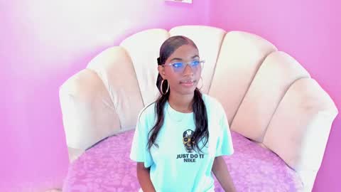 Snapshot of marianrosse chatting on September 2025 07:46:02 PM marianrosse online show from September 2025 07:46:02 PM