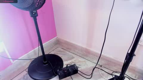 Snapshot of marianrosse chatting on September 2025 08:14:01 PM marianrosse online show from September 2025 08:14:01 PM