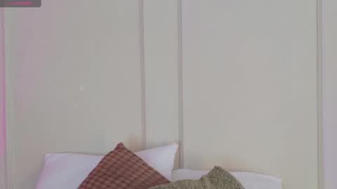 Maria Pettit online show from September 2025 12:37:02 PM