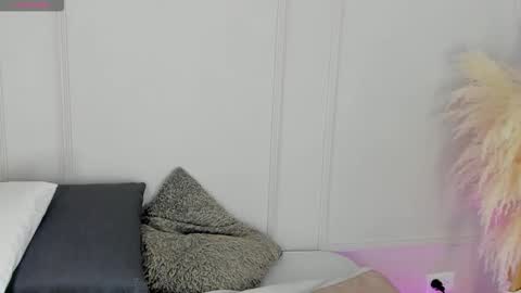 Maria Pettit online show from February 2026 10:54:02 AM