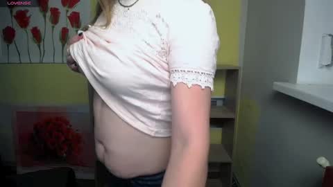 Mariia online show from December 2024 01:27:02 PM