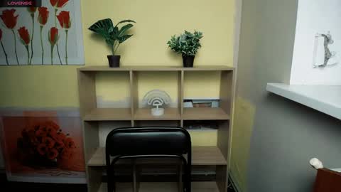 Mariia online show from January 2025 02:19:01 PM