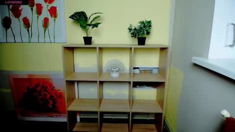 Mariia online show from February 2025 05:57:02 PM