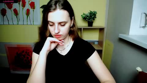 Mariia online show from March 2025 12:43:01 PM