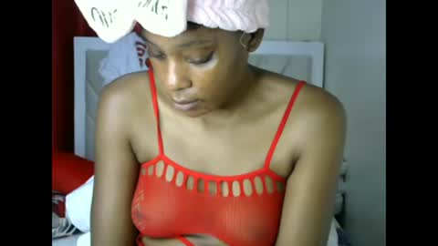 Pauline online show from December 2024 11:11:01 PM