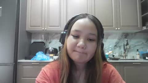Snapshot of maricelaroese chatting on July 2026 06:17:02 AM Vivi online show from July 2026 06:17:02 AM
