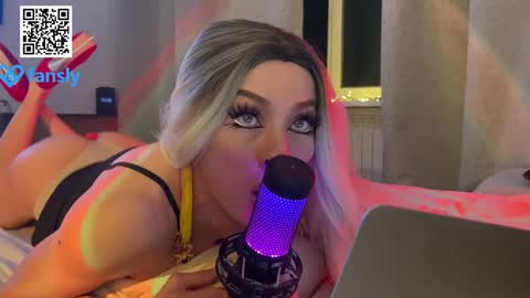 Mari online show from December 2024 05:37:02 PM