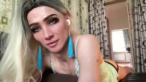 Mari online show from March 2025 11:32:01 AM