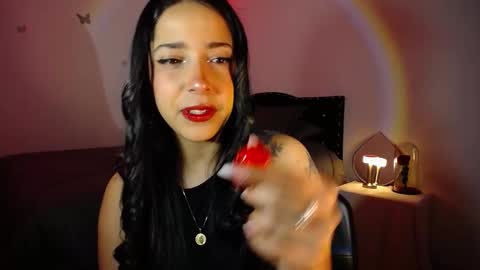 Nicolle online show from December 2024 04:12:02 AM