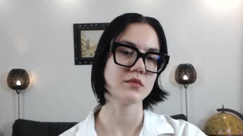 Marie Fitch online show from November 2025 03:09:02 AM