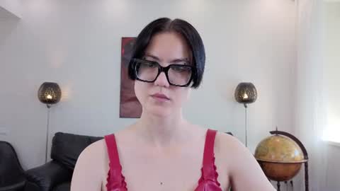 Snapshot of marie_fitch chatting on June 2026 03:40:01 AM Marie Fitch online show from June 2026 03:40:01 AM
