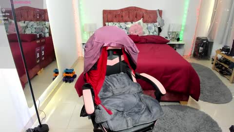 Snapshot of marie_mature chatting on December 2024 05:34:01 PM marie online show from December 2024 05:34:01 PM