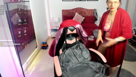 Snapshot of marie_mature chatting on January 2025 06:46:01 PM marie online show from January 2025 06:46:01 PM