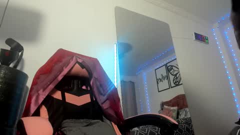 Snapshot of marie_mature chatting on March 2025 09:15:01 PM marie online show from March 2025 09:15:01 PM