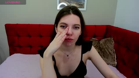 Snapshot of marie_reyes_ chatting on January 2026 02:06:02 AM Mary 3 online show from January 2026 02:06:02 AM