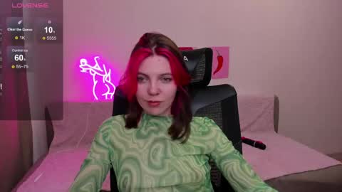 Snapshot of marie_reyess chatting on May 2026 03:56:01 AM Marie 3 online show from May 2026 03:56:01 AM