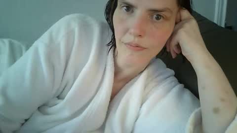 Mariejojo online show from November 2025 07:12:01 PM