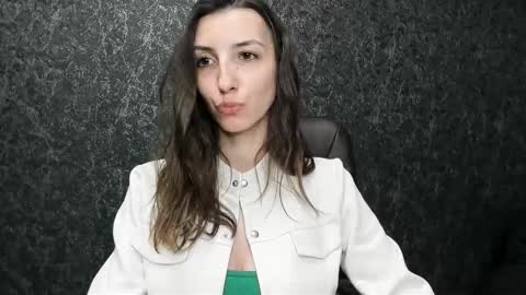 marielleanker online show from September 2025 12:44:02 AM