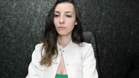 marielleanker online show from October 2025 03:02:02 PM