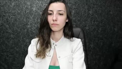 marielleanker online show from November 2025 02:28:01 AM