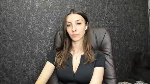 marielleanker online show from November 2025 02:39:02 PM