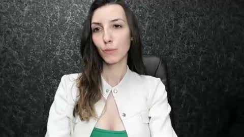 marielleanker online show from November 2025 12:40:01 PM