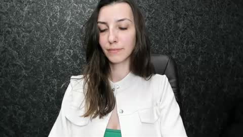 marielleanker online show from November 2025 02:59:01 AM