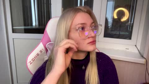 Hey Im Ash  I think together we can hit first 10 thumbs up online show from February 2026 08:14:01 AM