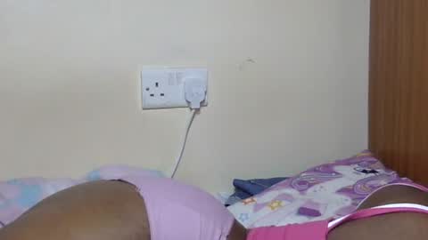 Marie online show from July 2026 10:38:02 PM