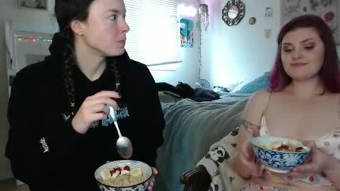 marigoldrue online show from February 2025 08:41:01 PM