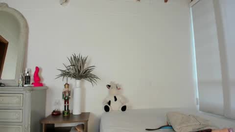 Marihana online show from February 2025 10:42:02 PM