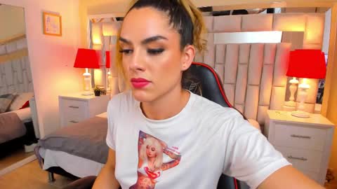 mariiahneedles online show from February 2025 03:45:01 AM